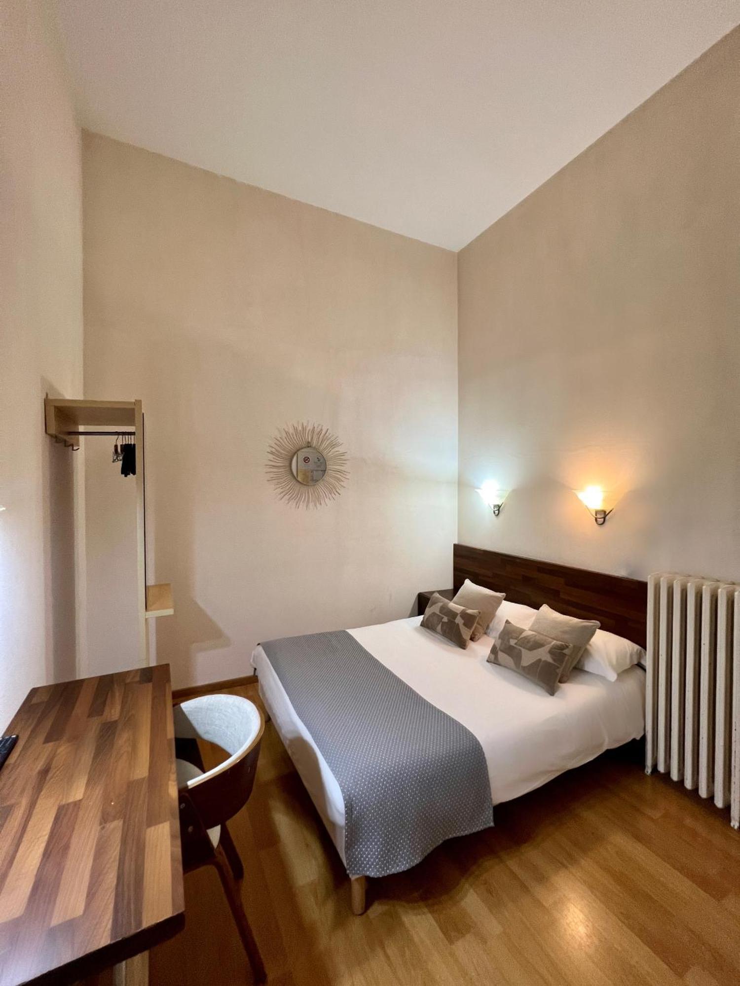 Hotel Des Beaux Arts Paříž Pokoj fotografie